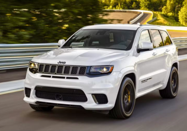 3. Jeep Grand Cherokee – Midsize Muscle