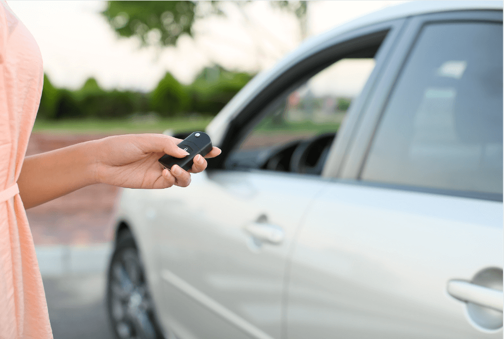 How to Change the Battery in a Toyota Key Fob
