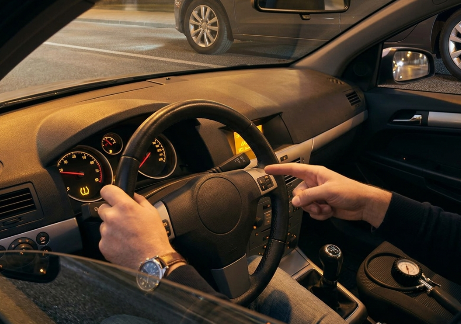 Tire Pressure Light On But Tires Look Fine — What's Actually Wrong